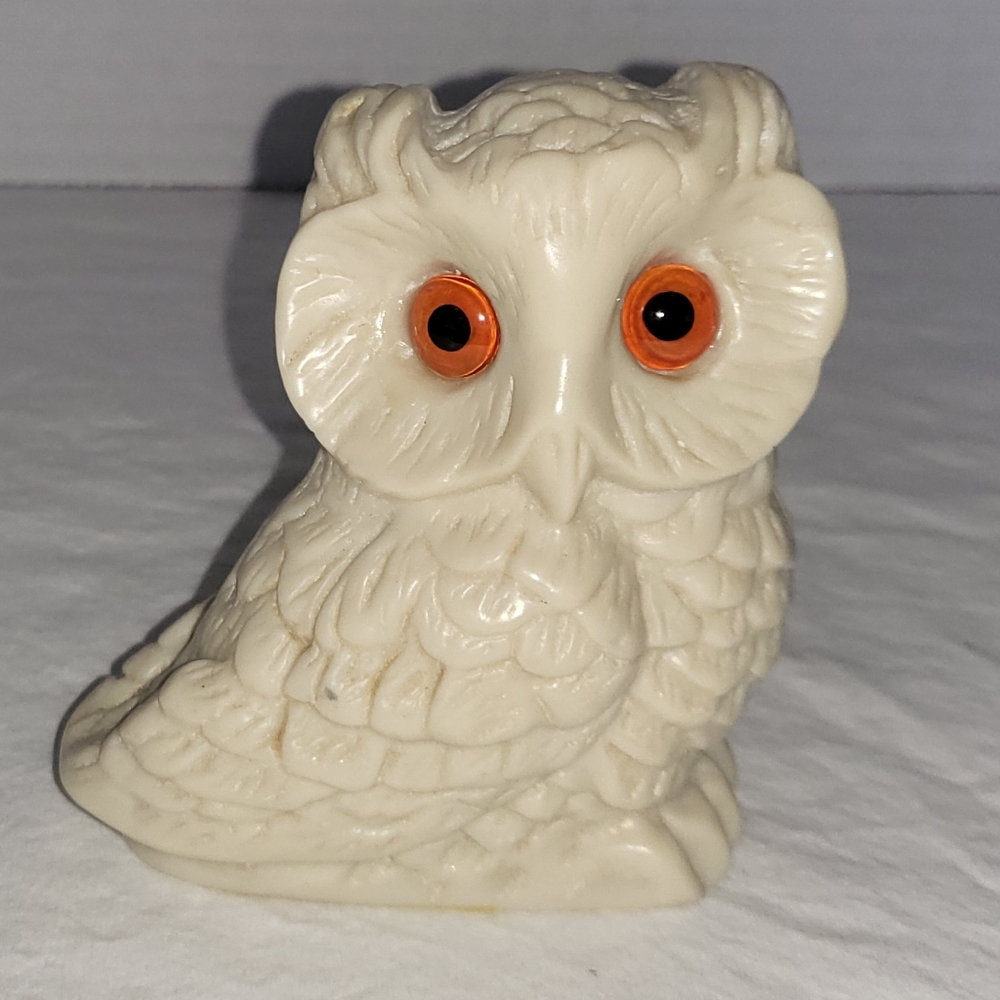 Vintage White Alabaster Salt Stone Owl
